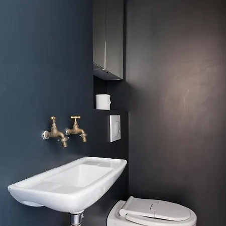 Rue De La Convention Ii By Onefinestay